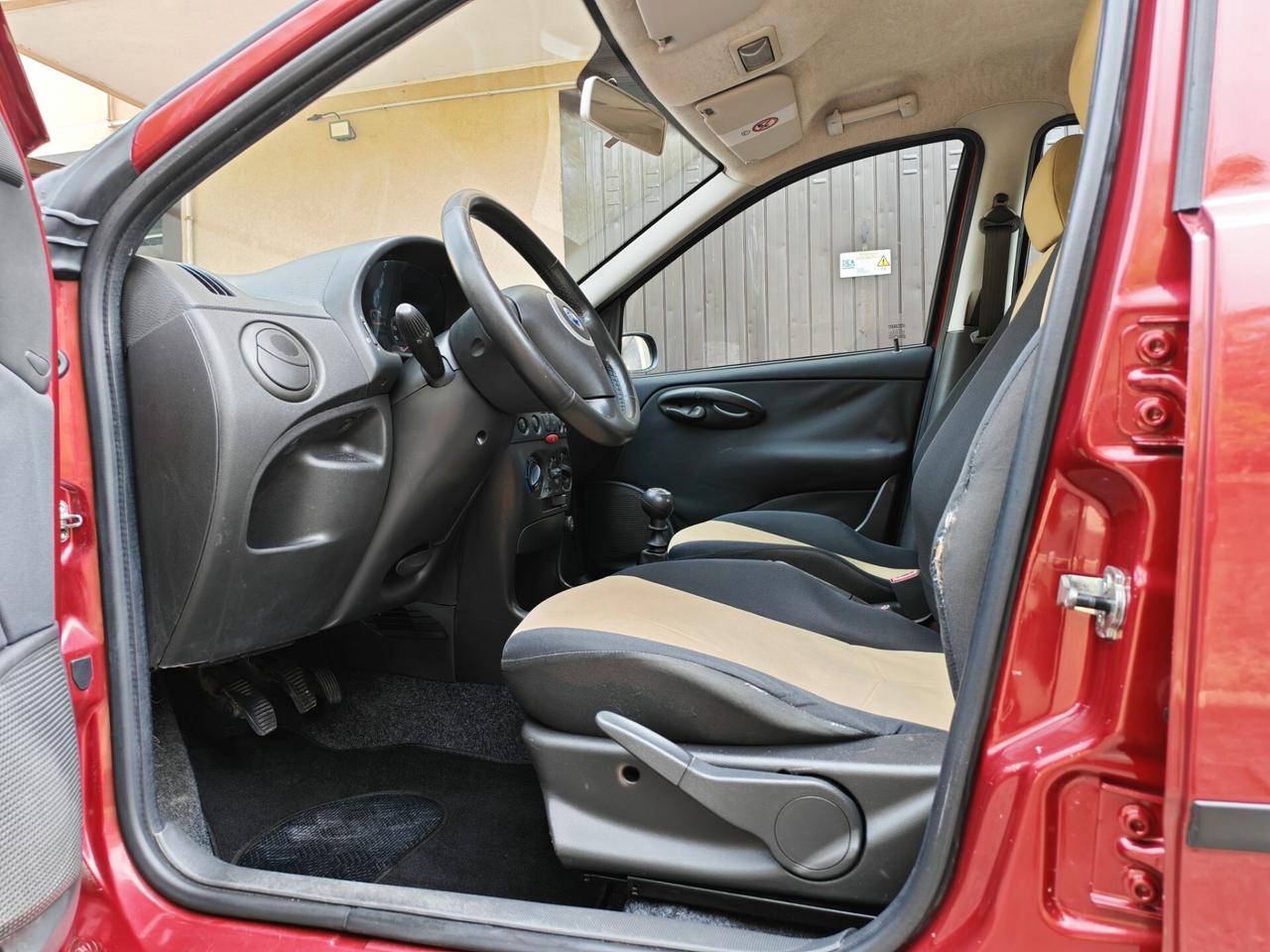 Fiat Punto 1.2 BENZINA 60cv / 110.000km / Neop.