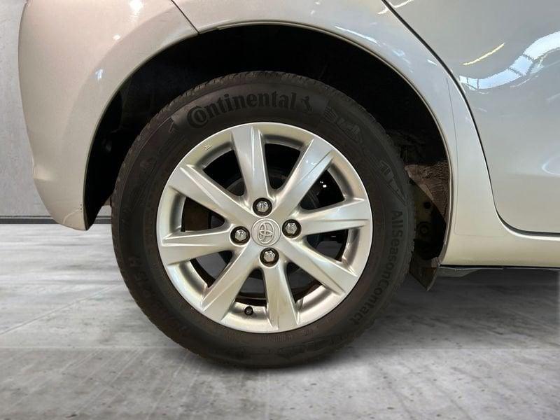 Toyota Yaris 1.0 5 Porte Lounge 69 cv
