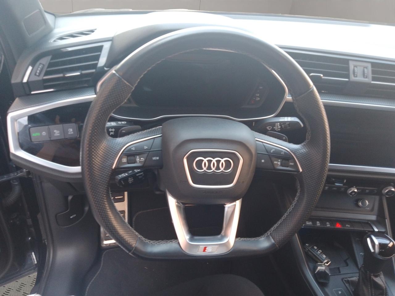 Audi Q3 35 TDI S tronic line edition