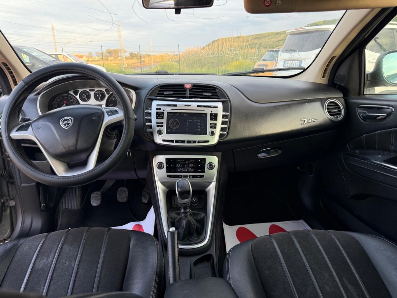 Lancia Delta 2.0 MJT TETTO/navi/Pelle 2.900€