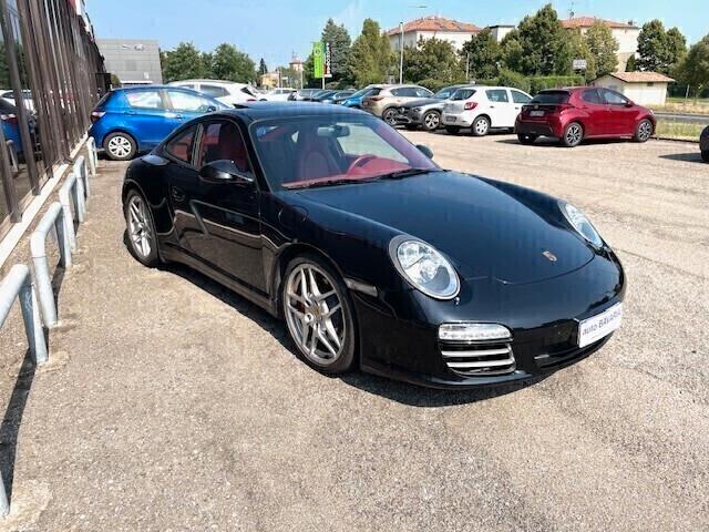 Porsche 911 Carrera 4S Coupé