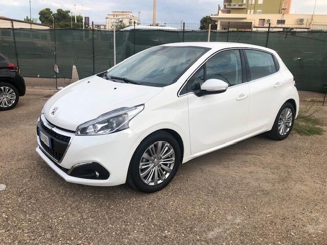 Peugeot 208 PureTech 82 Stop&Start 5 porte Allure