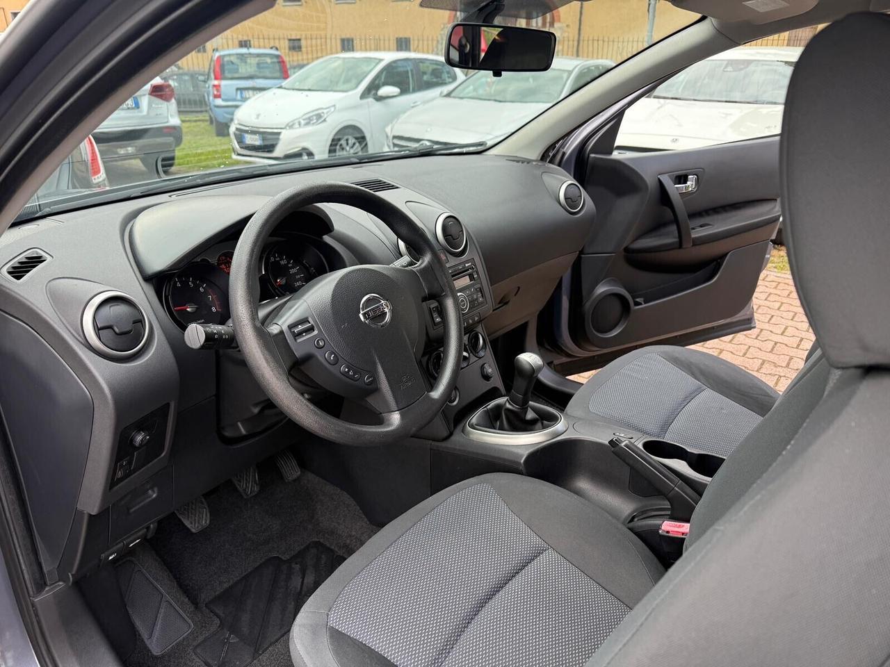 Nissan Qashqai 2 1.6 16V 7 POSTI TETTO PANORAMICO