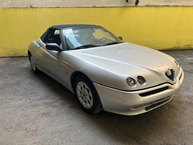 Alfa Romeo GTV Spider 2.0i 16V Twin Spark cat L