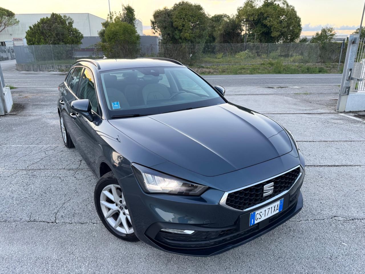 SEAT LEON SportsTourer 2.0 TDI DSG-Led Carplay