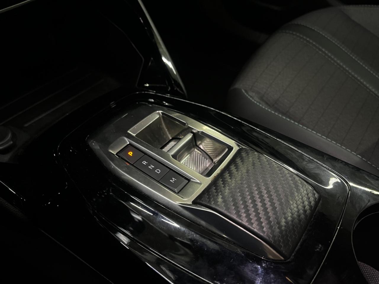 Peugeot 2008 BlueHDi 130 S&S EAT8 Allure