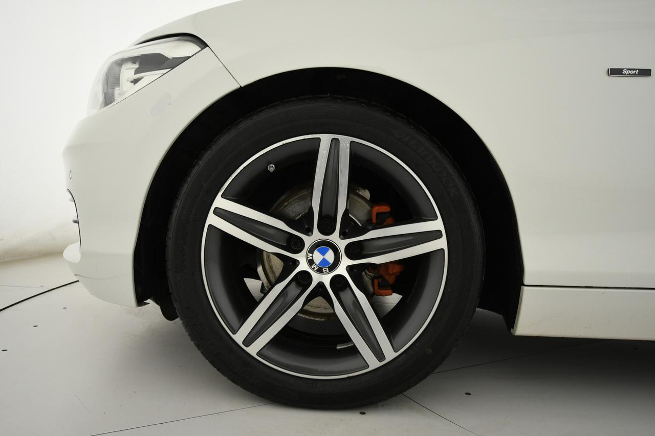 BMW 118d Sport 5p auto LED+C17"