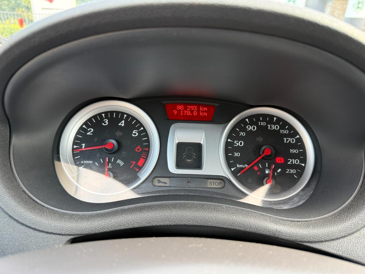 Renault Clio 1.2 16V 5 porte Confort 75cv