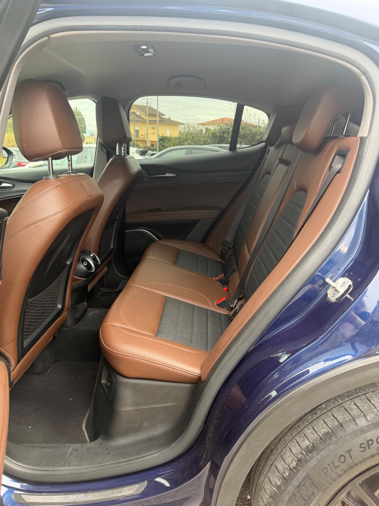 Alfa Romeo Stelvio 2.2 Turbodiesel 210 CV AT8 Q4 Super