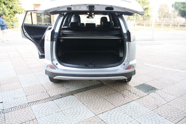 TOYOTA RAV 4 MY23 RAV4 2.5 Hybrid 2WD Lounge