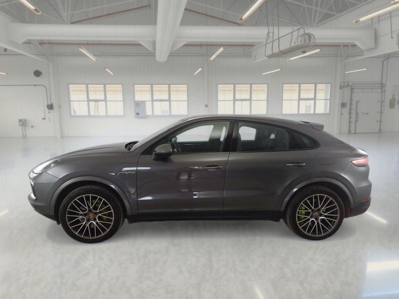 PORSCHE CAYENNE 3.0 V6 E-Hybrid Autom. COUPE