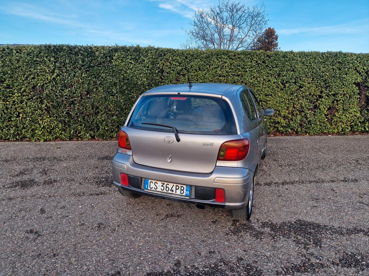 Toyota Yaris 1.5i 16V TS