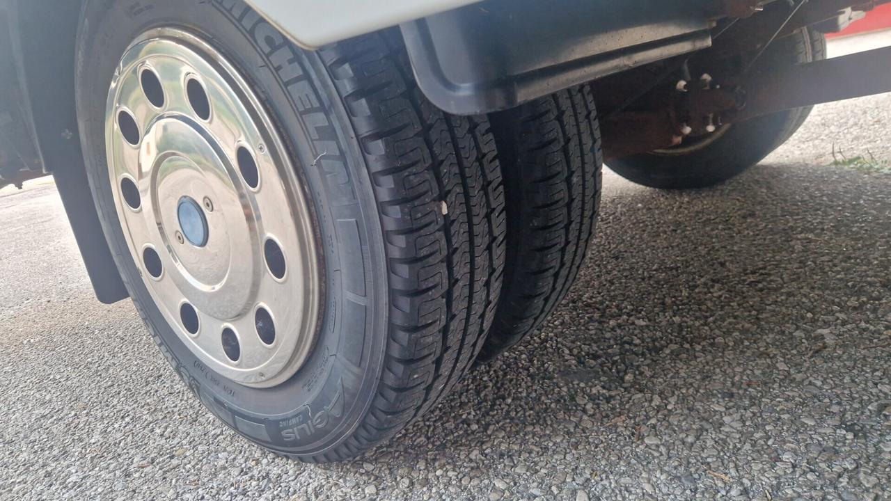 Iveco Daily Camper Laika 2.8 diesel manuale 6 rapporti