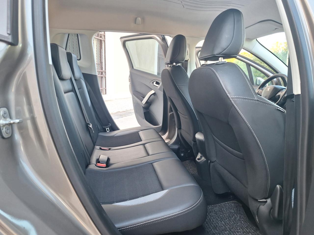 Peugeot 2008 1.6 HDi "Allure" 2016 NAVI PELLE