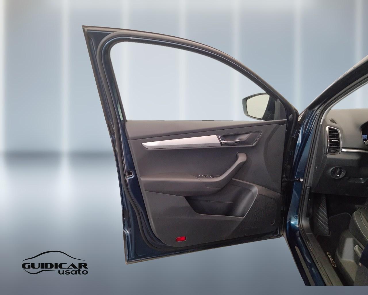 SKODA Karoq 2022 - Karoq 2.0 tdi evo Executive 115cv dsg