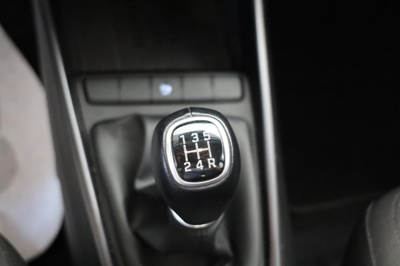 HYUNDAI i20 1.2 MPI MT CONNECTLINE neopatentati