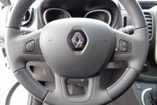 RENAULT Trafic 2000 DCI ZEN 120 CV L2H1 9 POSTI