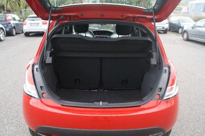 Lancia Ypsilon 1.0 FireFly 70cv Hybrid Silver