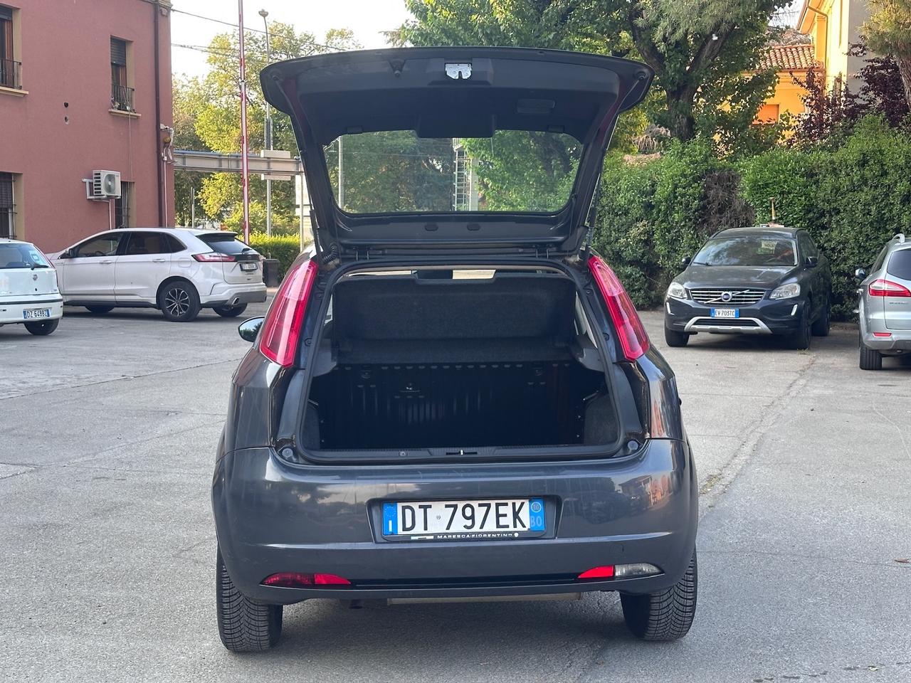Fiat Grande Punto 1.4 solo 95mila km unicopro