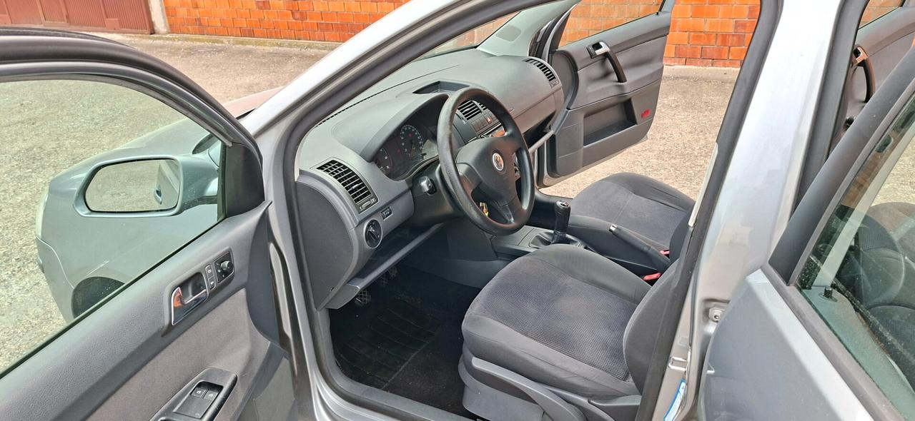 Volkswagen Polo 1.2/70CV 12V 5p. Comfortline