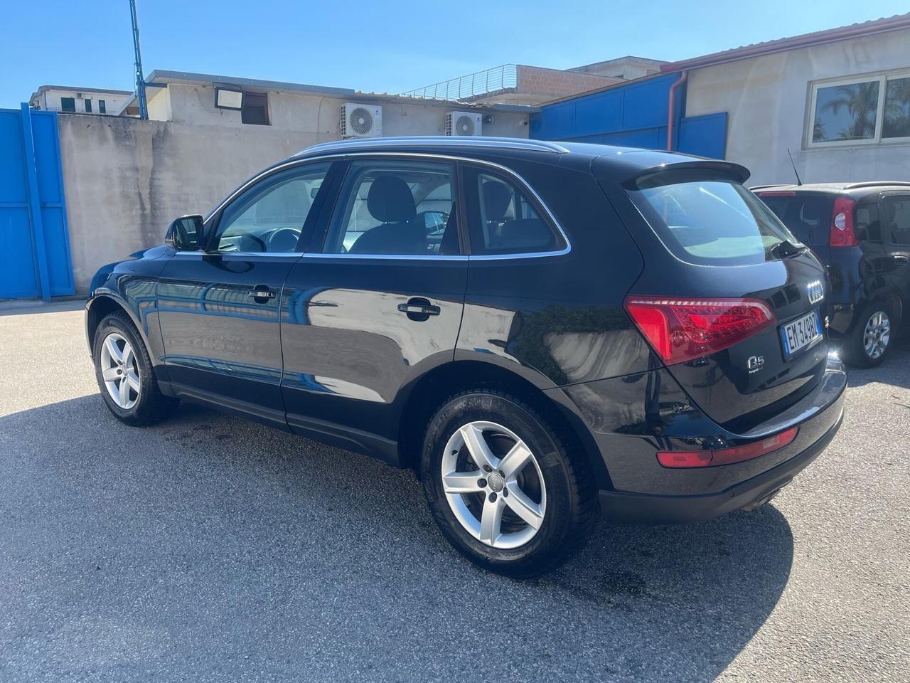 Audi Q5-2.0 tdi/170 cv-s.tronic-4X4-2012