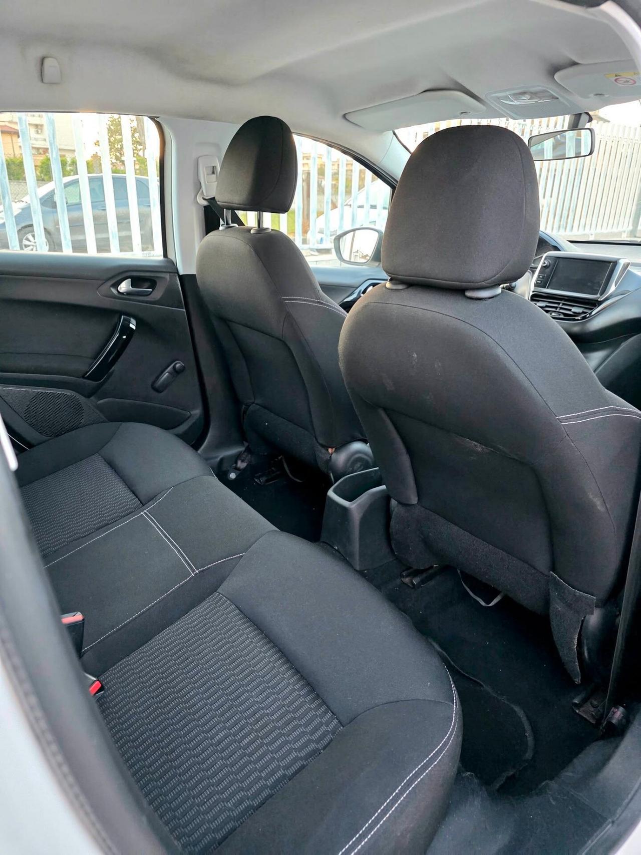 Peugeot 208 1.2 82cv GPL Allure