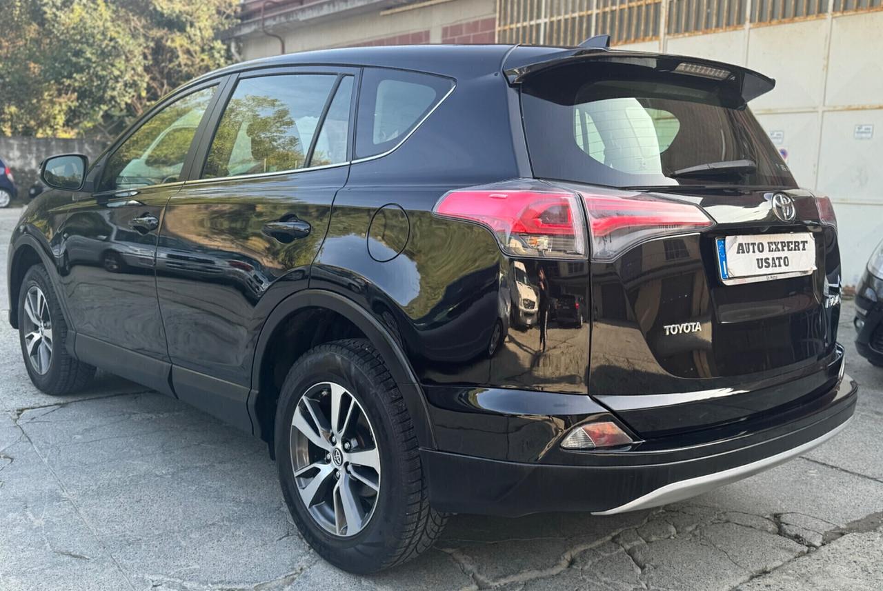 Toyota RAV 4 RAV4 2.0 D-4D Active 2016