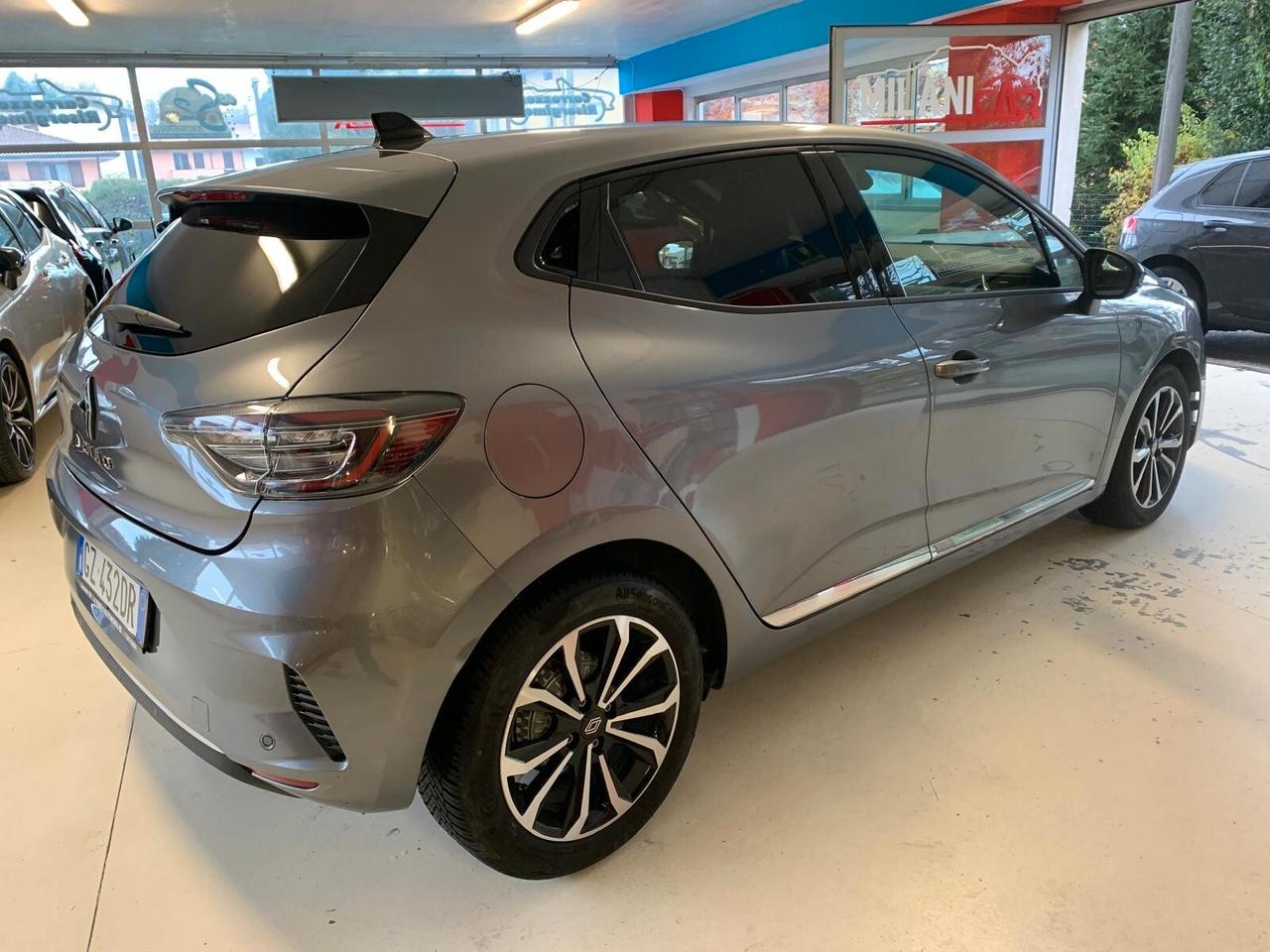 RENAULT CLIO 1.0 TECHNO 90 CV AZIENDALE PARI AL NUOVO