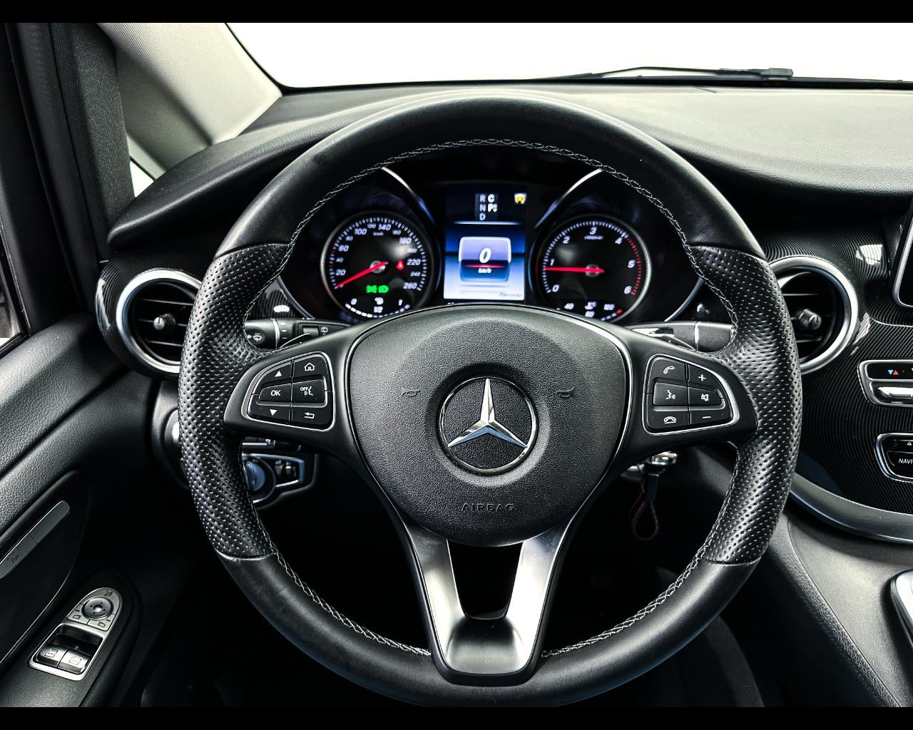 Mercedes-Benz Classe V (W447) - V 200 d Automatic 4Matic Executive Compact