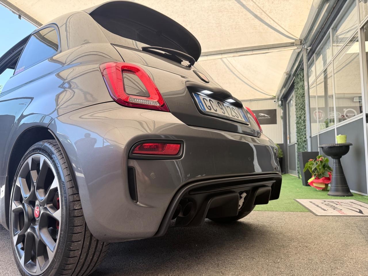 Abarth 595 1.4 Turbo T-Jet 180 CV Competizione