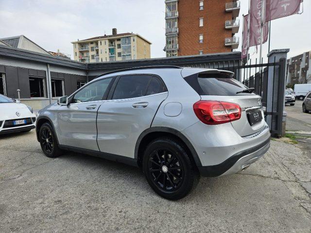 MERCEDES-BENZ GLA 200 CDI Automatic