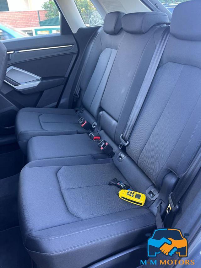 AUDI Q3 35 TDI quattro S tronic Business Advanced