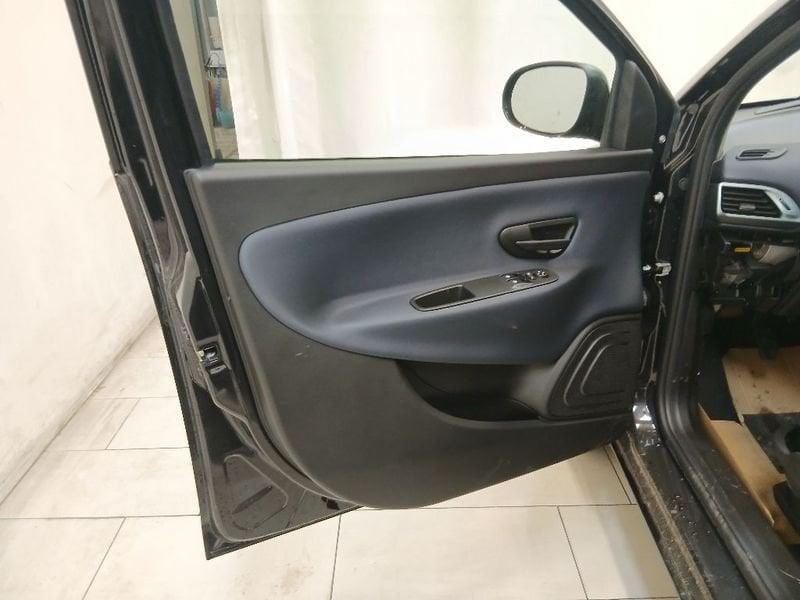 Lancia Ypsilon 1.0 firefly hybrid Gold s&s 70cv 5p.ti