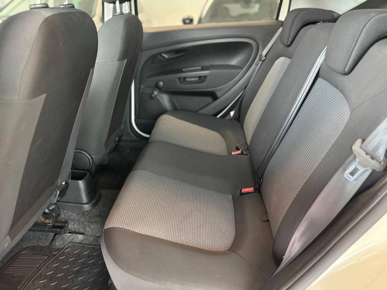 Fiat Punto 5p 1.4 natural power *NEOPATENTATI
