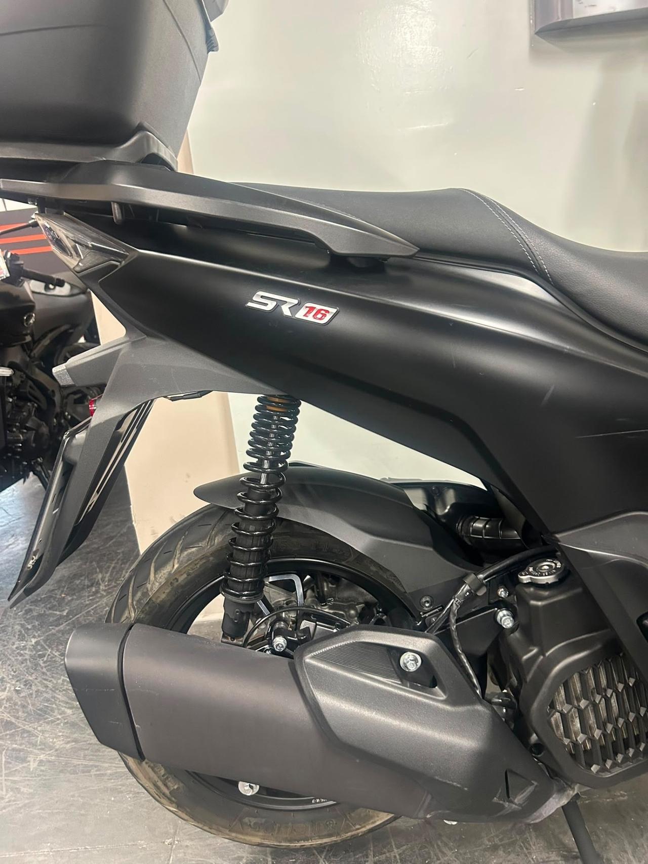 Voge SR 16 / 200