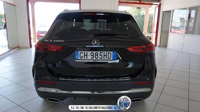 MERCEDES-BENZ GLA 200 d Automatic Premium