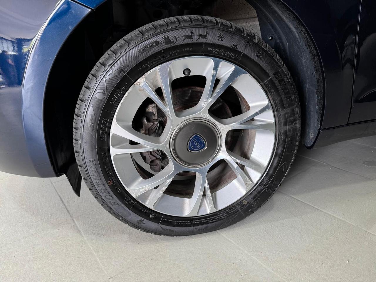Lancia Ypsilon 1.2 69 CV 5 porte Gold