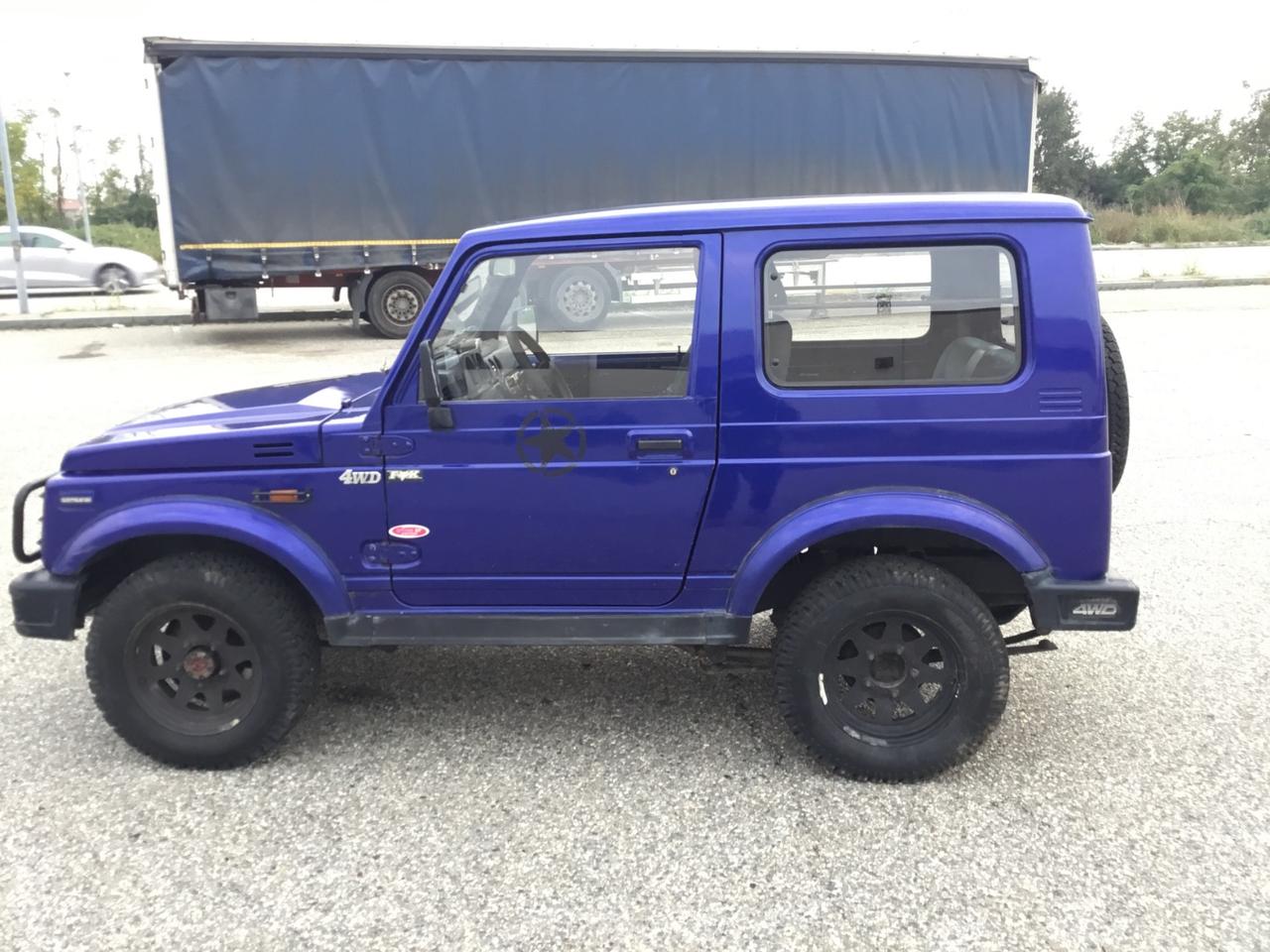 Suzuki SJ 410 SJ410 Berlina Sport