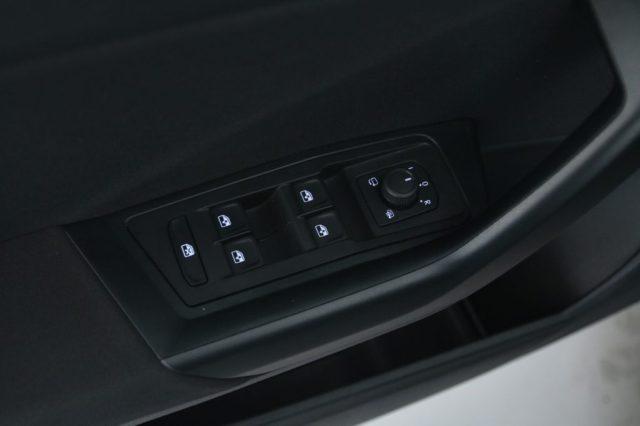 VOLKSWAGEN T-Roc 1.0 TSI Fari IQ.Light LED *SCONTO IMMEDIATO*