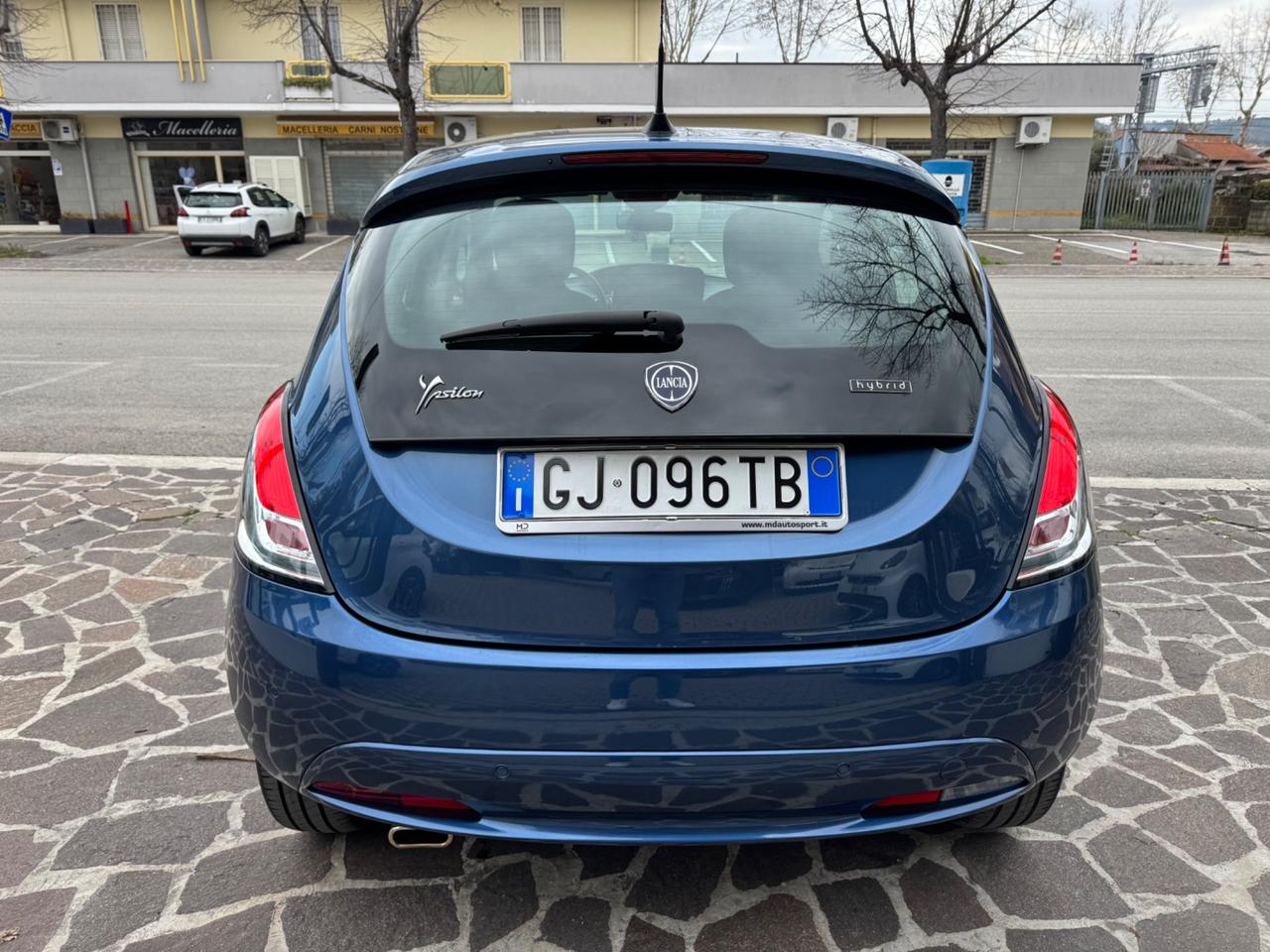 Lancia Ypsilon 1.0 FireFly 5 porte S&S Hybrid Alberta Ferretti