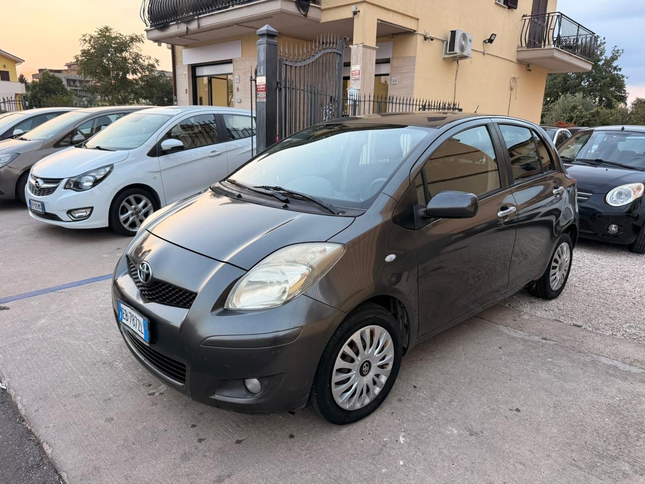 Toyota Yaris 1.3 5 porte Sol