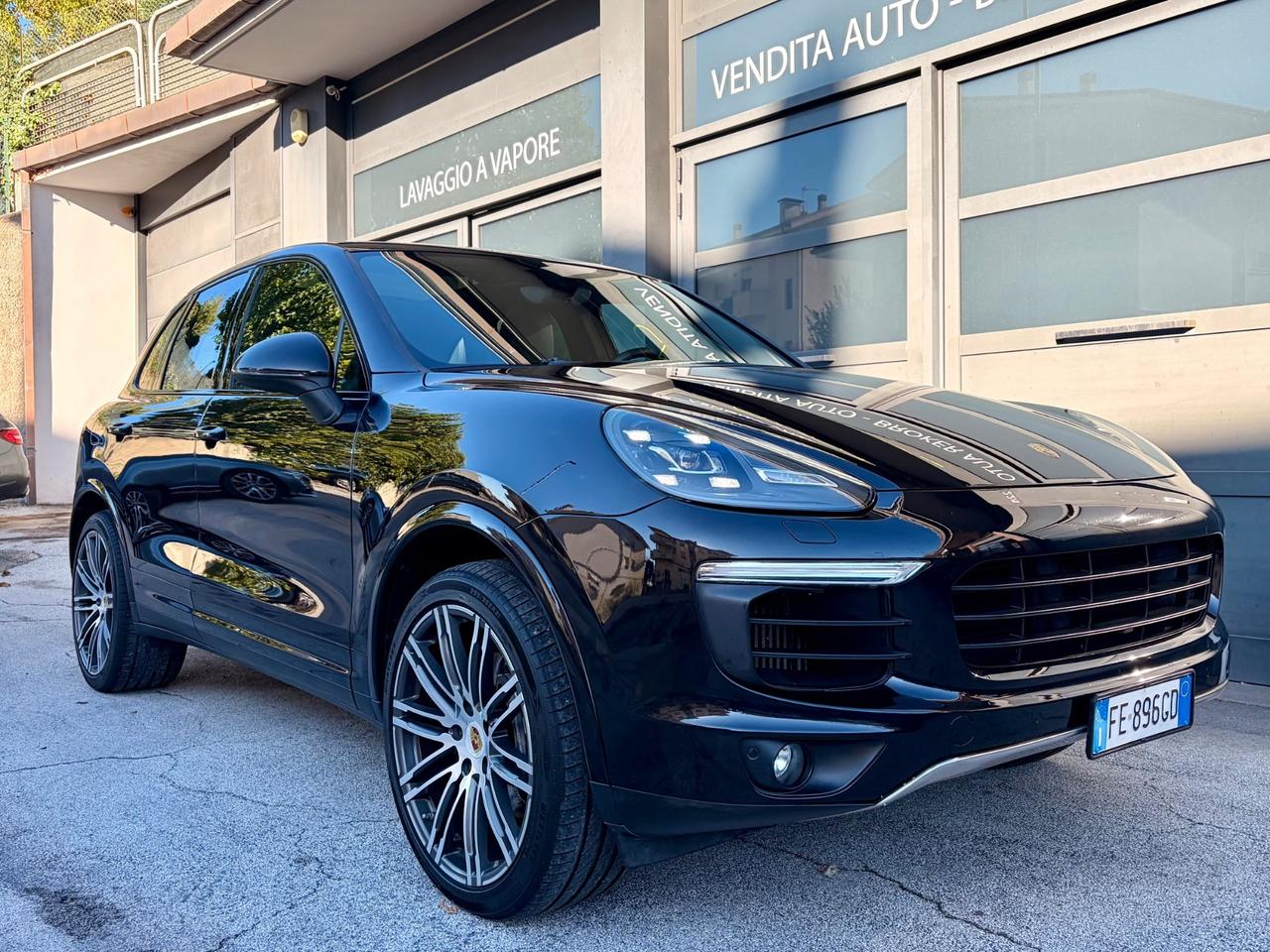 Porsche Cayenne 3.0 Diesel UNICO PROPRIETARIO IVA ESPOSTA