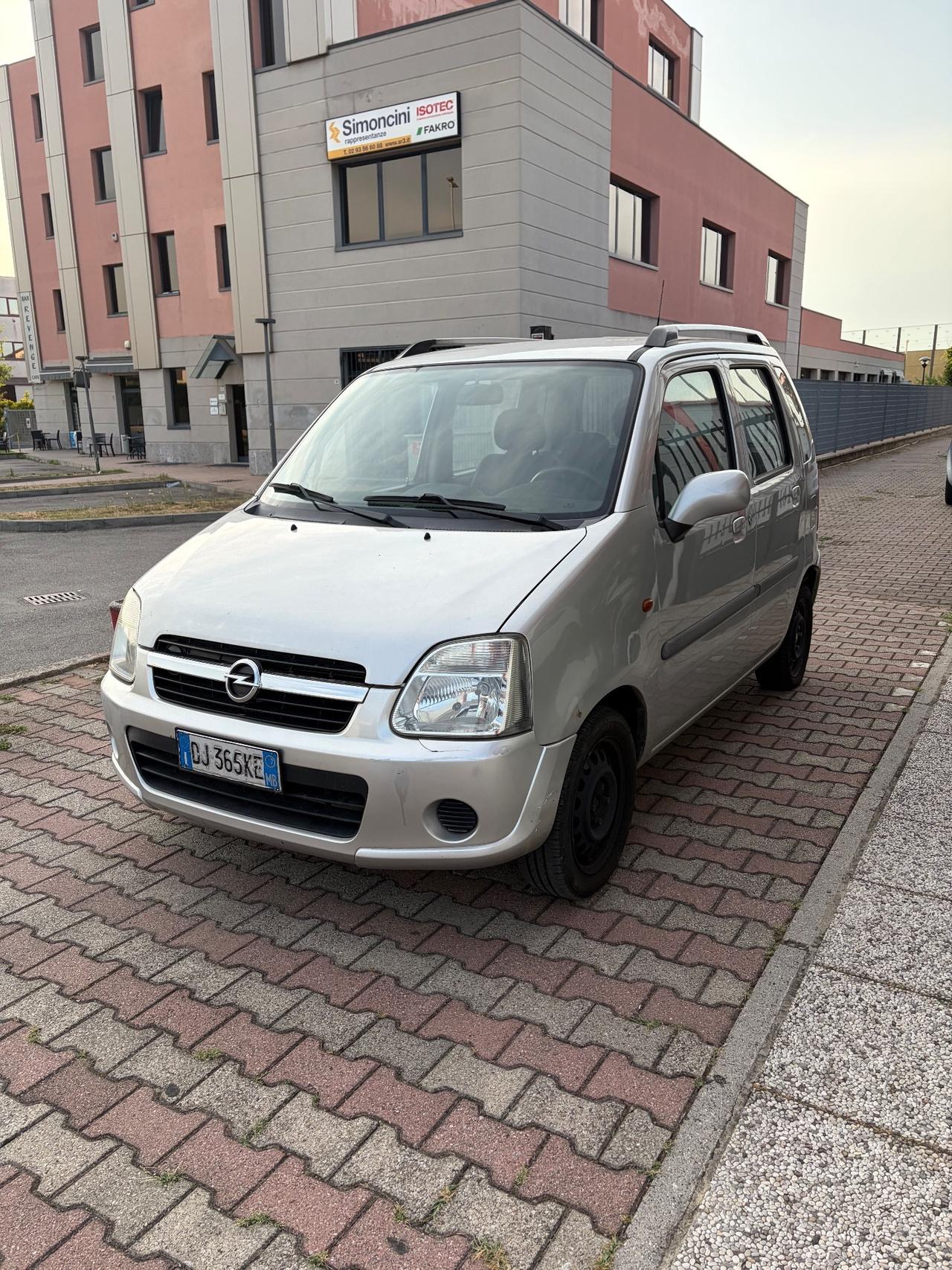 Opel Agila