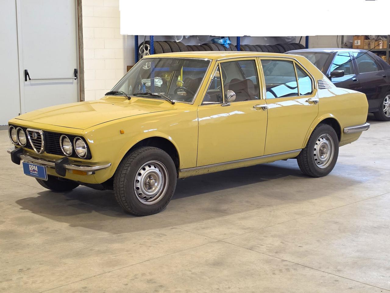 Alfa Romeo Alfetta 1.8 giallo piper