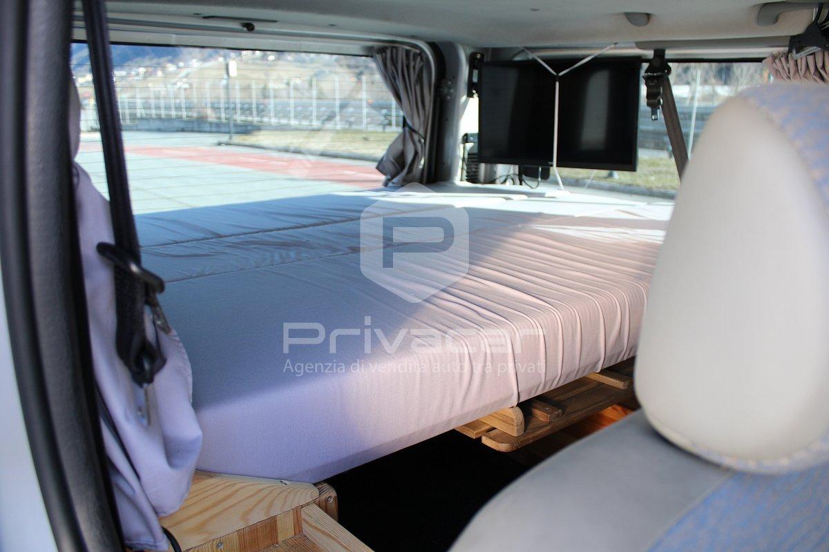 RENAULT Trafic T29 2.5 dCi/140 PL-TN Combi ICE