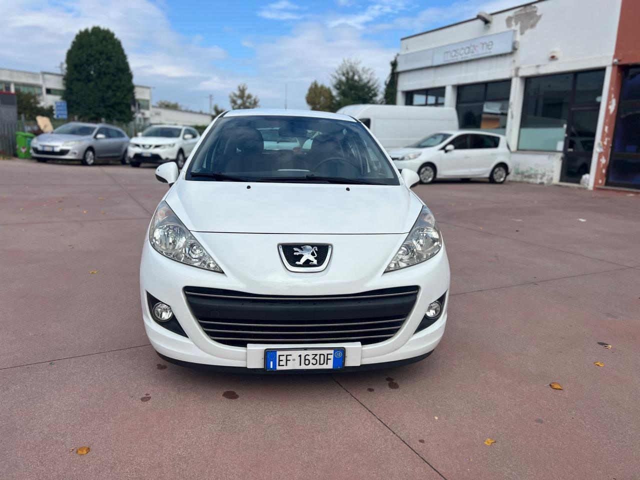 Peugeot 207 1.4 HDi 70CV 5p. Allure