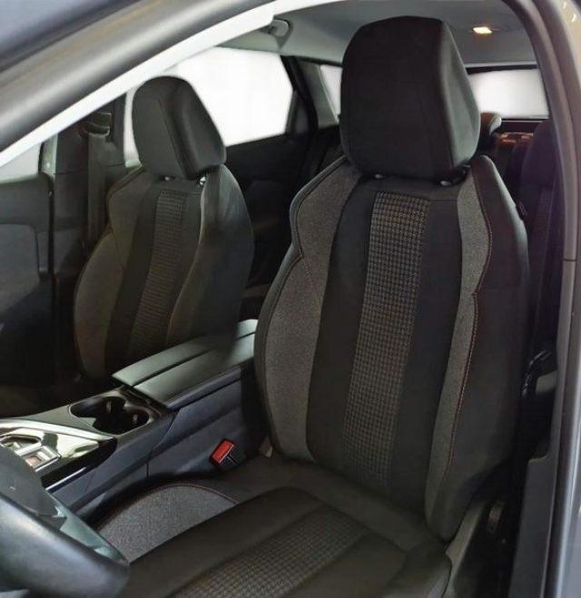 PEUGEOT 3008 BlueHDi 130 S&S EAT8 Active Pack