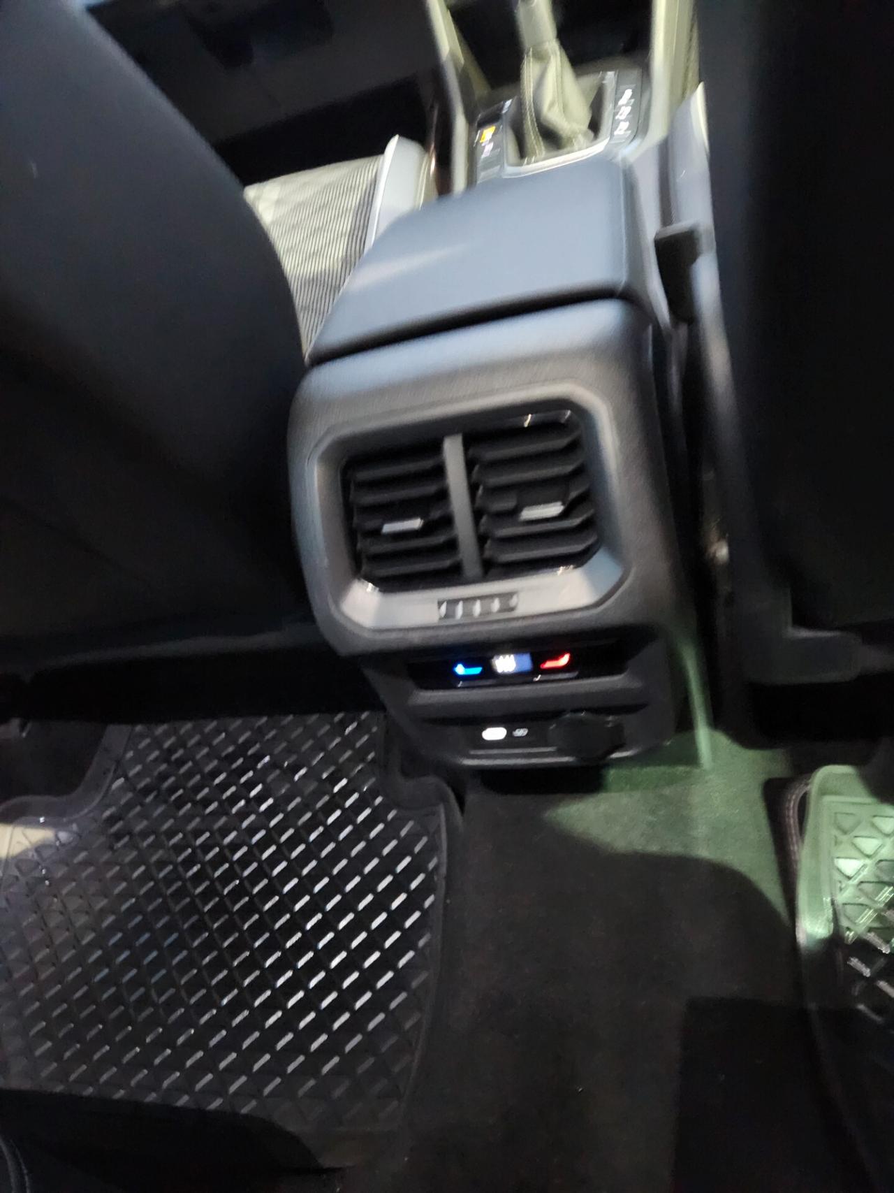 Volkswagen Tiguan RLINE