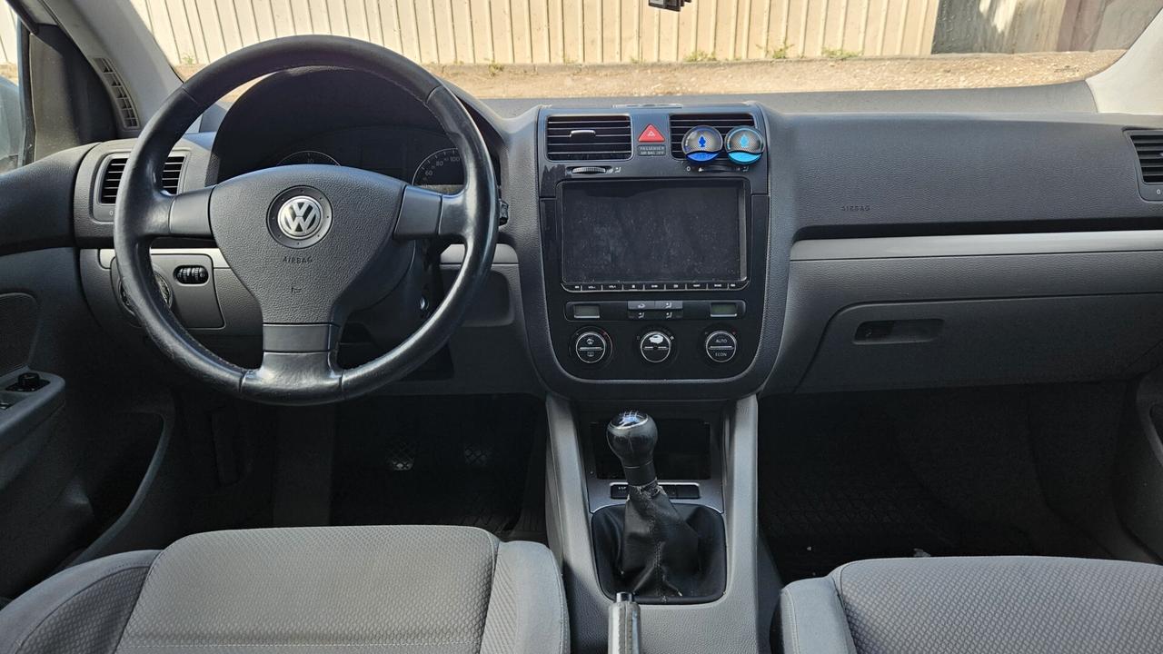 Volkswagen Golf 2.0 140CV GANCIO TRAINO - 2004