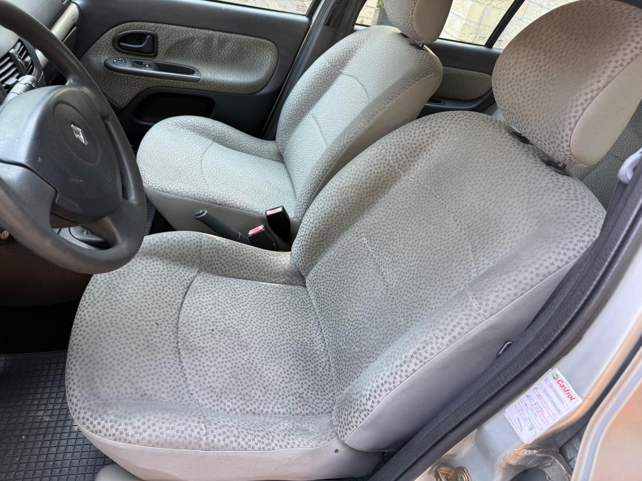 Renault Clio 1.2 16V 5 porte Confort